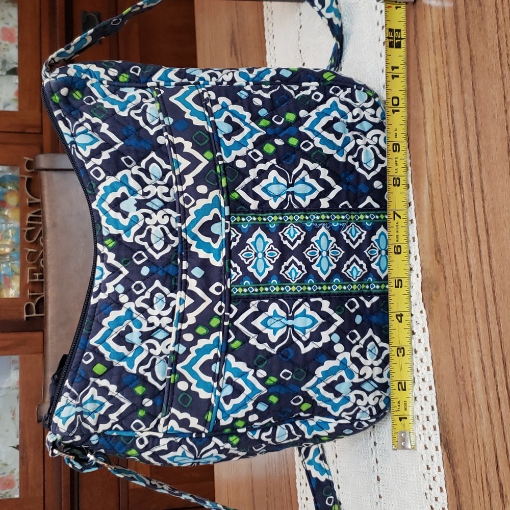 Vera Bradley Cross body in Blue Ink Pattern - Picture 4 of 9